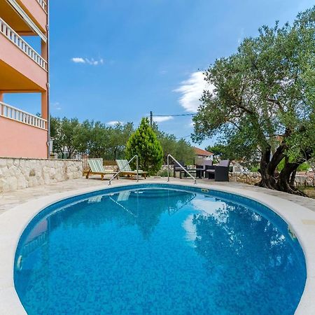 Apartments Melita โตรกีร์ ภายนอก รูปภาพ