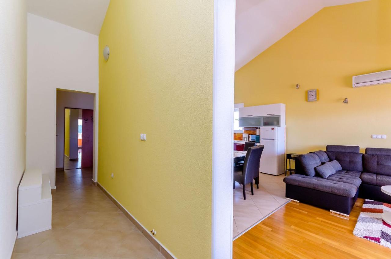Apartments Melita โตรกีร์ ภายนอก รูปภาพ