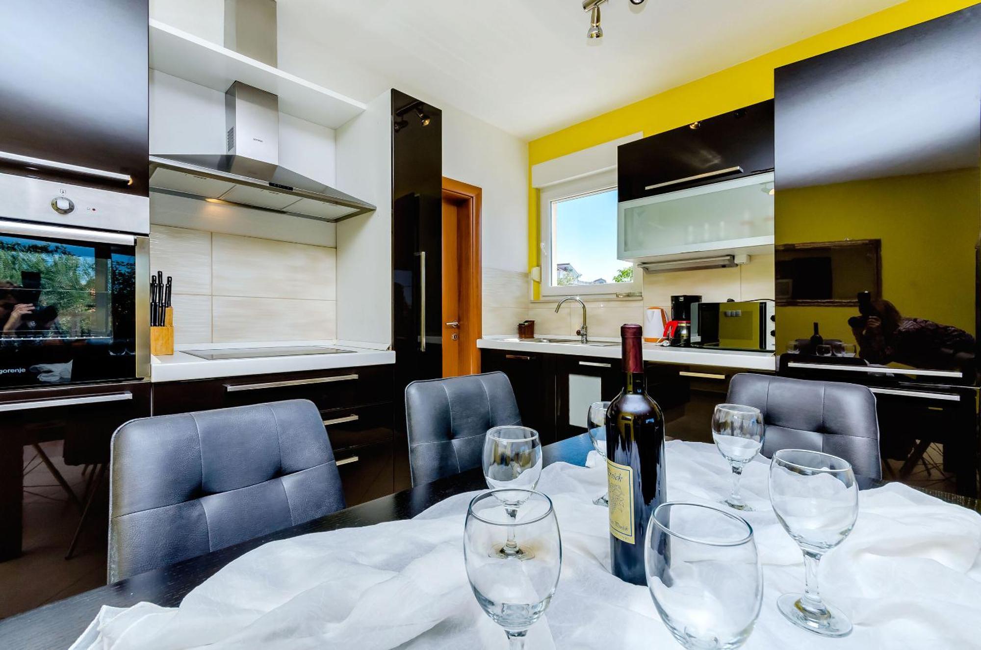 Apartments Melita โตรกีร์ ภายนอก รูปภาพ